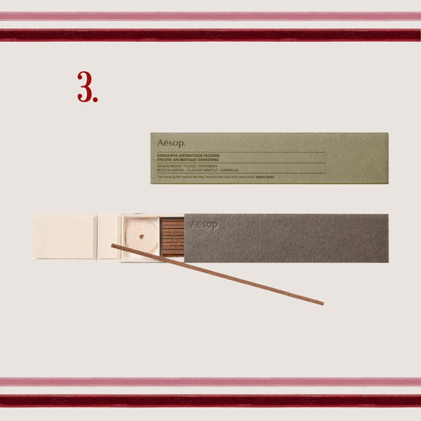 2023 Christmas gift guide ideas for the homebody. Gift guide for she/her, him/he, sister, brother, in-laws, and parents. Gift ideas for the home, home decor ideas, home wall art, home wallpaper, trendy gift guide, trendy gift ideas 2023 Christmas, kitchen foodie gifts, cooking gift ideas, living room, bedroom decor gifts, cozy Christmas gifts, cozy home gifts, wallpaper, wall art, trendy wallpaper, neutral wall art, scandi wallpaper, neutral home, aesthetic gift guide, aesthetic wallpaper, trendy wall art Inspo, home gift Inspo.